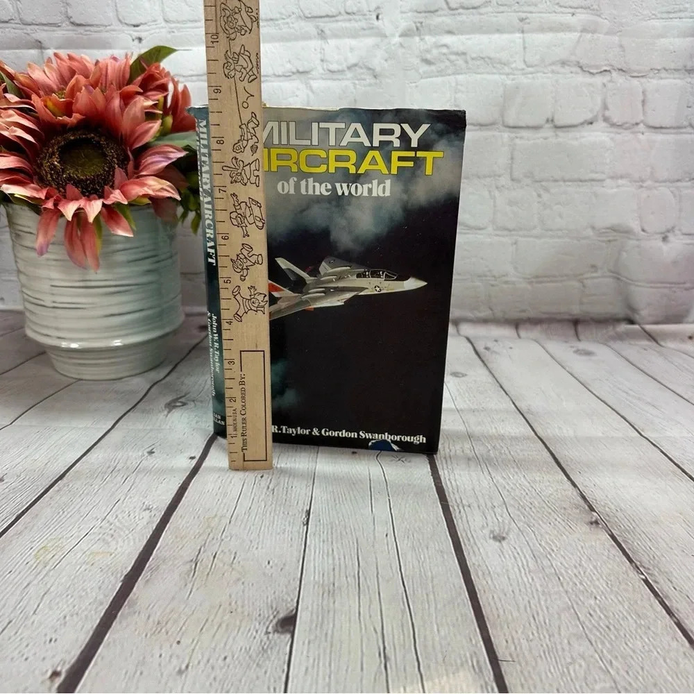vintage 1973 military aircraft of the world book